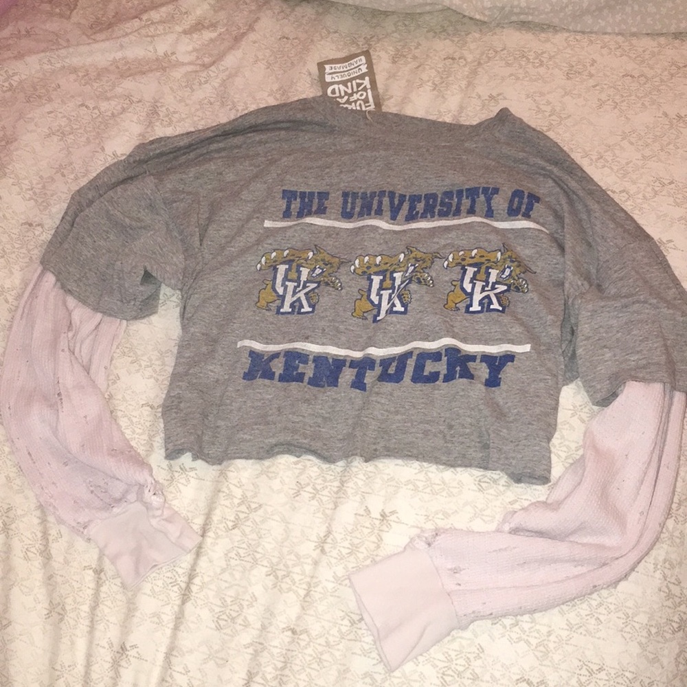 LF cropped long sleeve college shirt